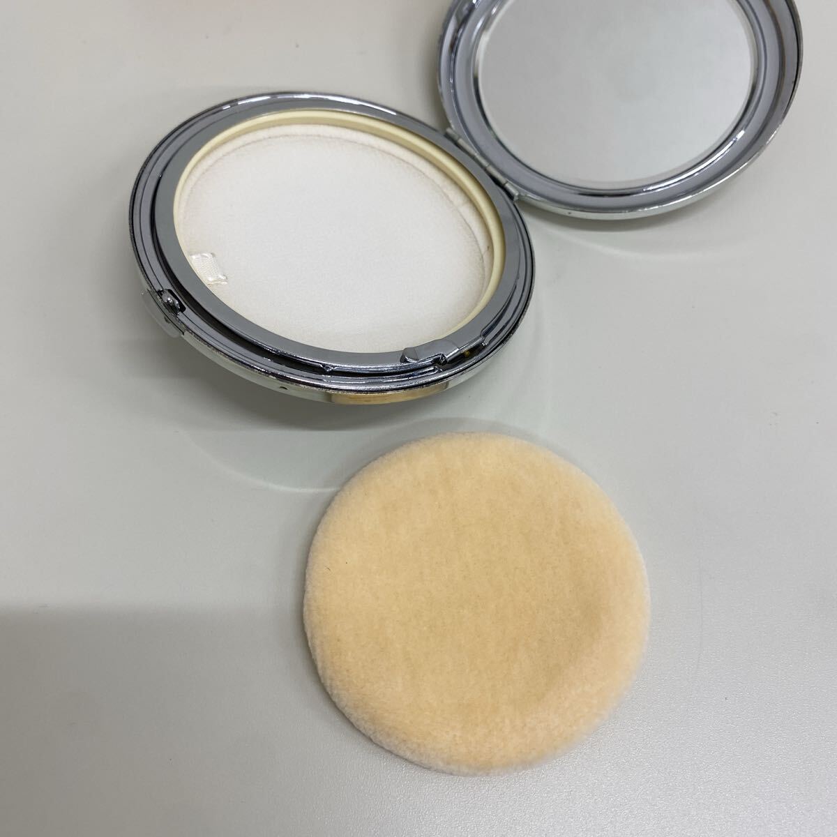 refle● 未使用保管品　NACON コンパクトミラー　パウダーケース 花柄　ケース付き　昭和レトロ　現(xiàn)狀品　