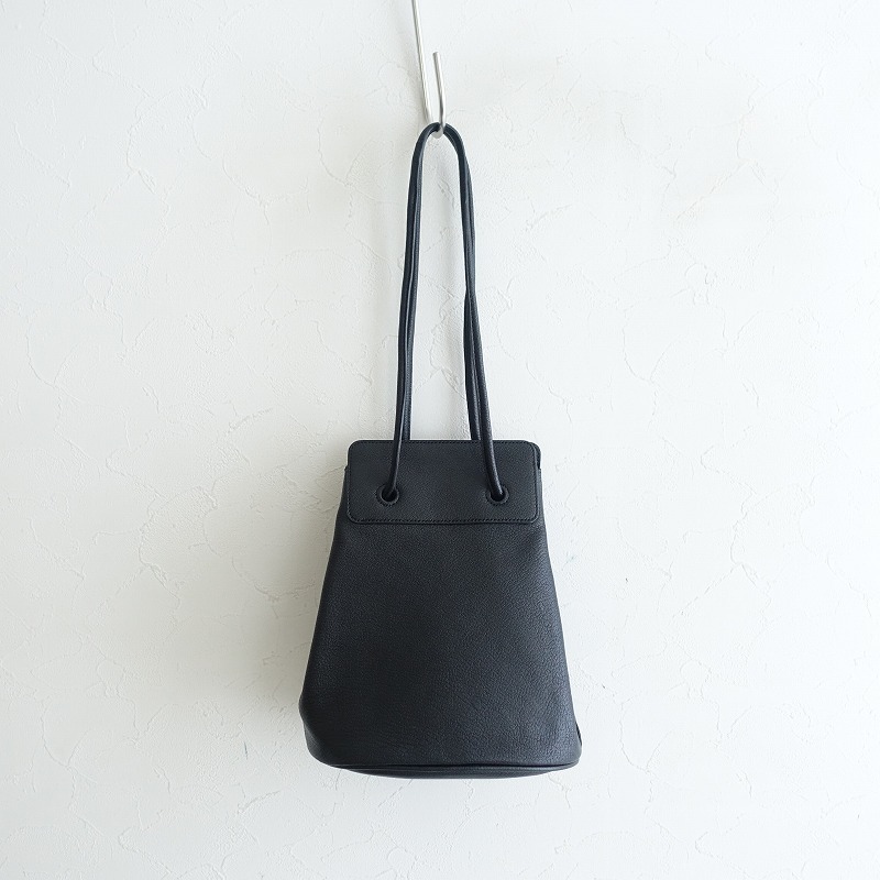 [ обычная цена 8.4 десять тысяч ]a-tsu& наука ARTS&SCIENCE *Oval lantern shoulder bag mini Baby goat* сумка 2way кожа чёрный (ba7-2505-75)[30F52]