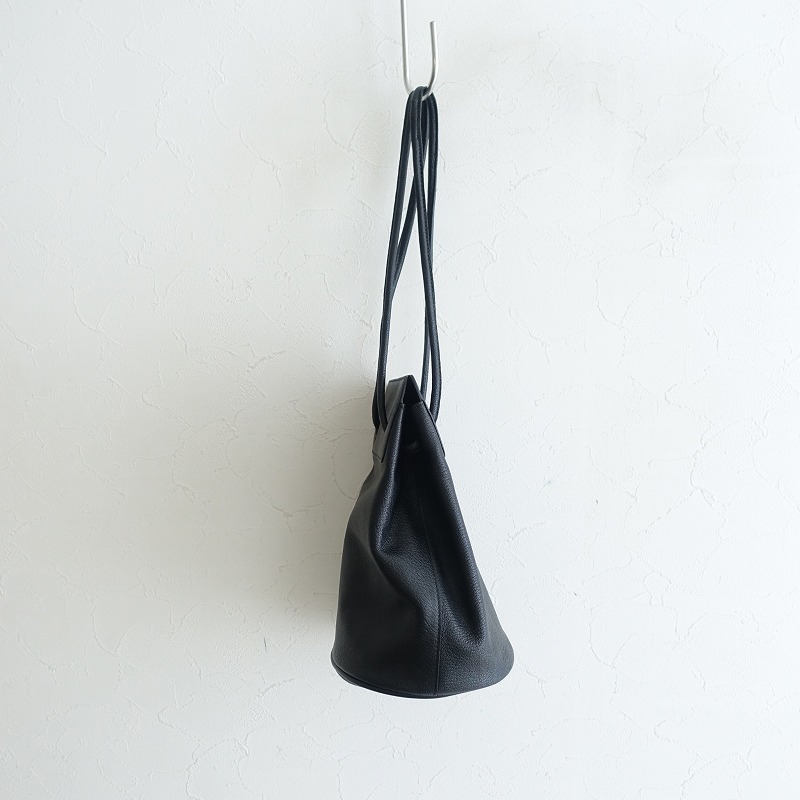 [ обычная цена 8.4 десять тысяч ]a-tsu& наука ARTS&SCIENCE *Oval lantern shoulder bag mini Baby goat* сумка 2way кожа чёрный (ba7-2505-75)[30F52]