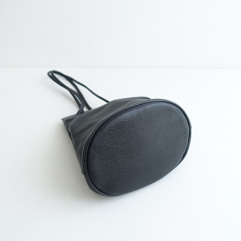 [ обычная цена 8.4 десять тысяч ]a-tsu& наука ARTS&SCIENCE *Oval lantern shoulder bag mini Baby goat* сумка 2way кожа чёрный (ba7-2505-75)[30F52]