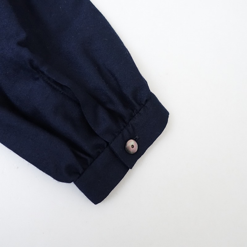 【定価7.1萬(wàn)】ミナペルホネン mina perhonen *calmシルクウールタックプリーツフレアワンピース*38ネイビー(2-2505-2)【50F52】