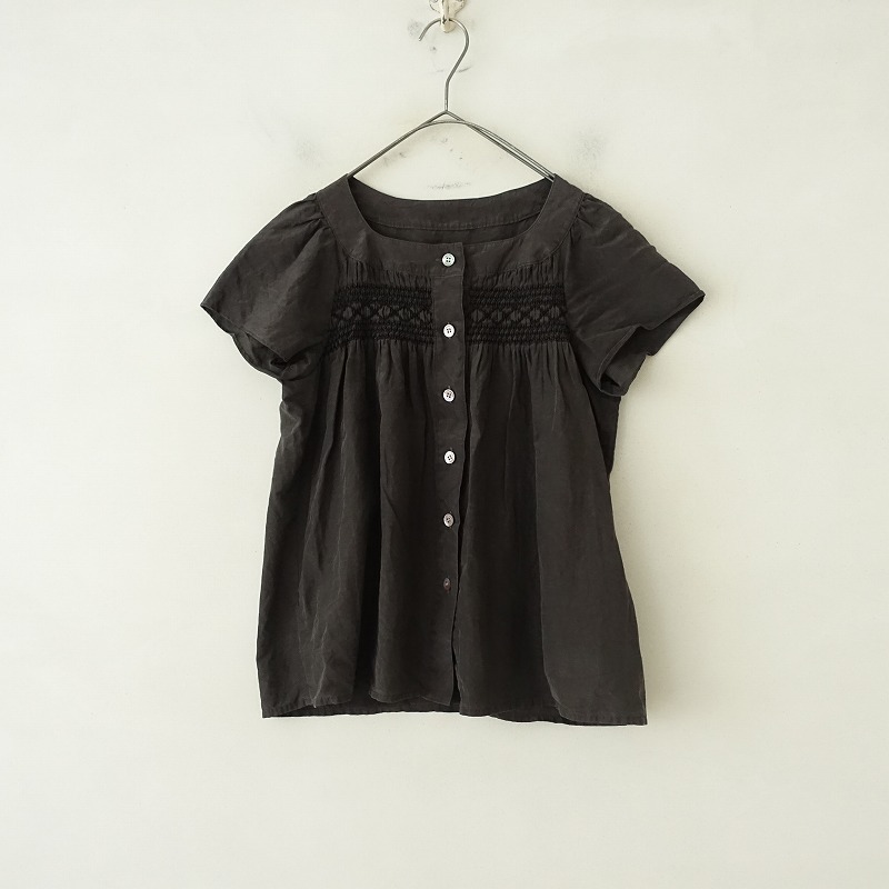 【染】アクアスキュータム Aquascutum *スモッキング刺しゅうフレンチスリーブブラウス*絹綿ギャザーシャツ(34-2406-20)【80G42】