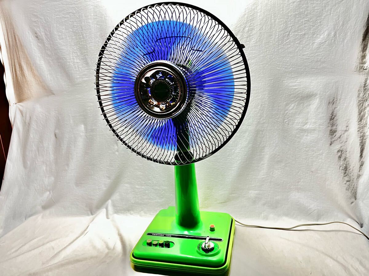 TOSHIBA 東芝 扇風機 HS形 4枚羽 30cm 扇風機 昭和 レトロ TOSHIBA 東芝 扇風機 HS形 4枚羽 30cm 扇風機 昭和 レトロ