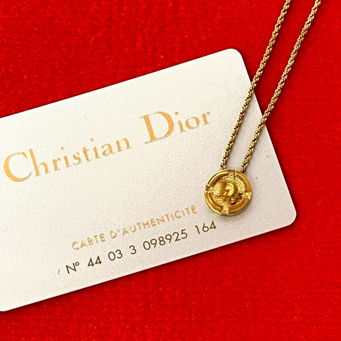 【極美品】クリスチャンディオール ヴィンテージ エンブレム ネックレス ゴールド 極 美品 Christian Dior クリスチャンディオール ヴィンテージ