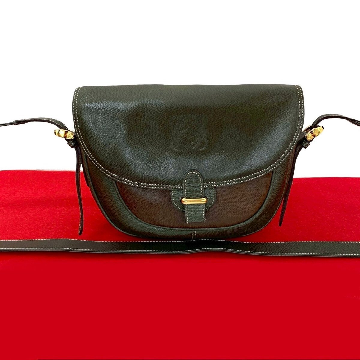 極 美品 LOEWE ロエベ ヴィンテージ アナグラム ロゴ レザー 本革 ショルダーバッグ ポシェット サコッシュ カーキ ブラウン 50629