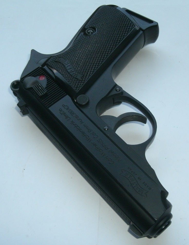 マルゼン　ワルサー　ニューPPK/S　ブローバック　ブラックモデル　ホルスター付き