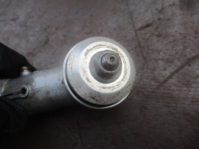 ギアケース..ホンダ 刈払機 UMK425 から外し.パイプ徑約26mm 　シャフト徑約6mm 4角約5x5mm 芝刈機、刈払機 草刈機