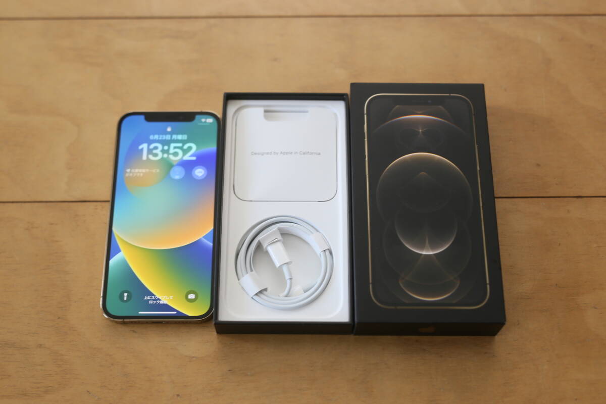 未使用 iPhone 12 Pro 256GB ゴールド 本体、ケーブル、箱 美品】iPhone 12 Pro 256GB ゴールド SIMフリー 箱/充電ケーブル付き