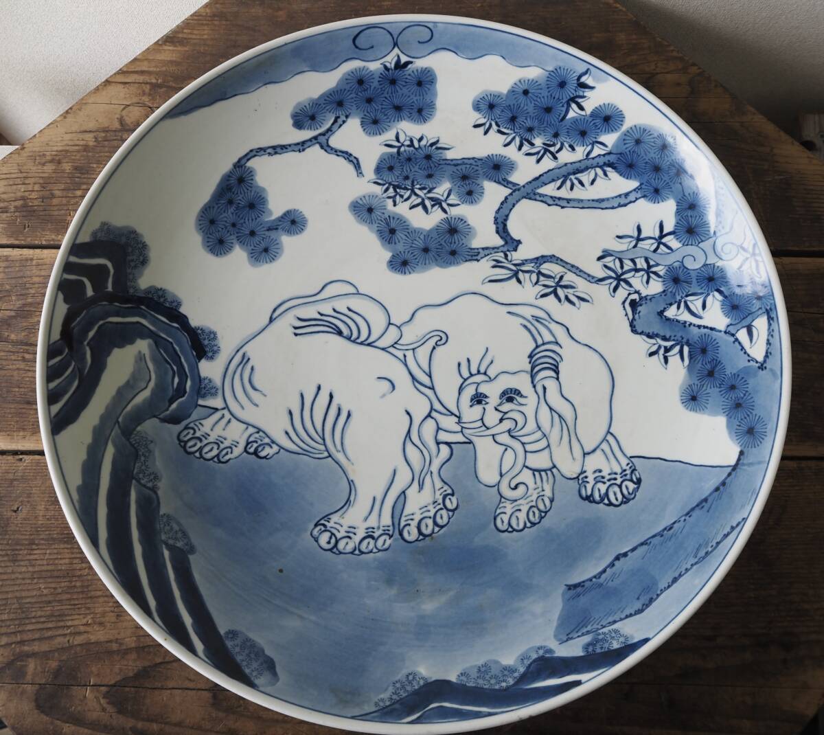 骨董】 古伊万里 飾り皿 大皿（直径46cm） 2枚 大明成化年製 木