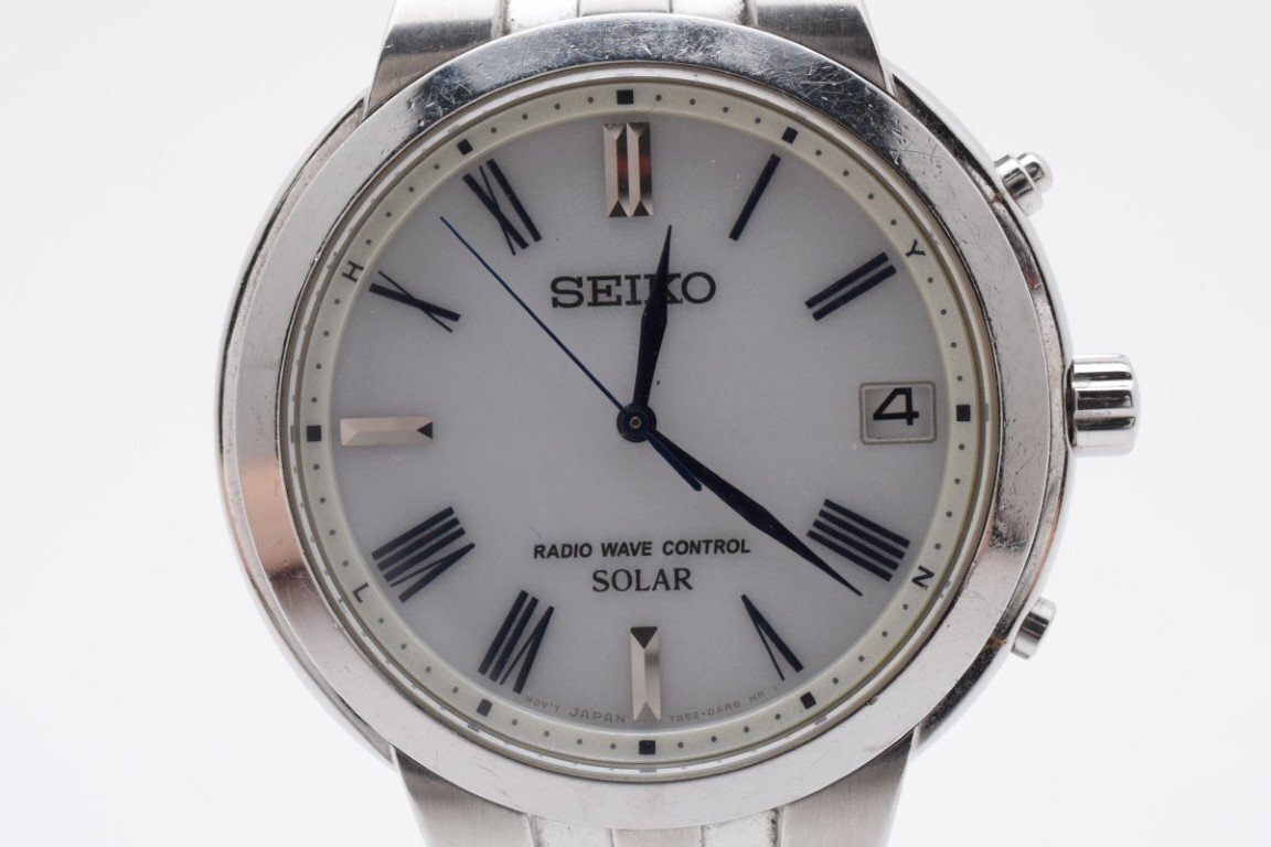 SEIKO 電波ソーラー 7B52-0AH0 デイト ネイビー文字盤 SEIKO 電波ソーラー 7B52-0AH0 デイト ネイビー文字盤