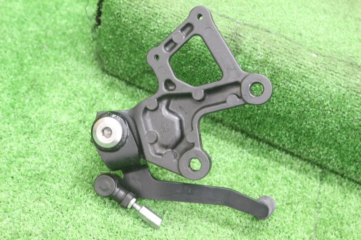 45673/N☆ZX-25R.（ZX250E） 純正メインステップ 良品