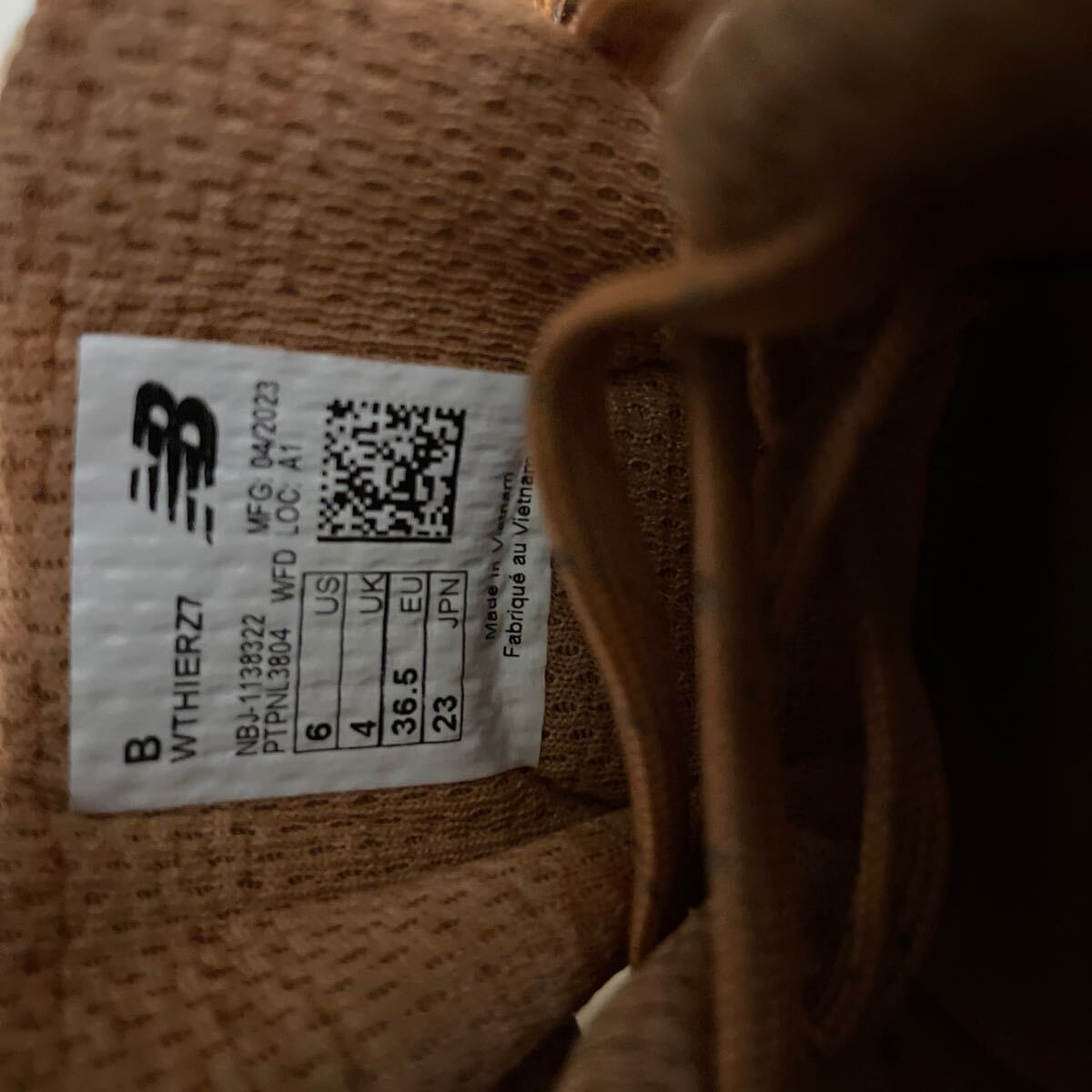 ニューバランス　NB ジュニアトレッキングシューズ　品番:WTHIERZ7 サイズ:23 1回のみ使用　_画像5
