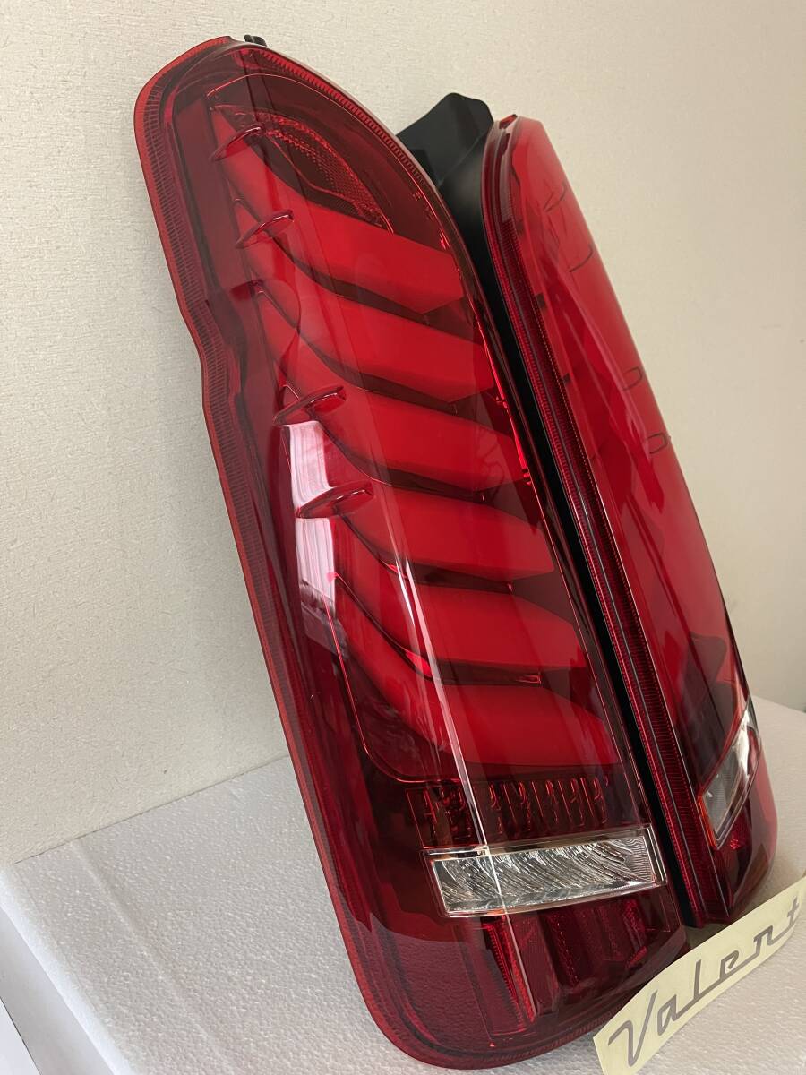  VALENTI JAPAN ×re gun s сотрудничество полный LED задний фонарь Ultra Sigma Hiace 200 серия - - Fred / черный хром ULTRA Σ *