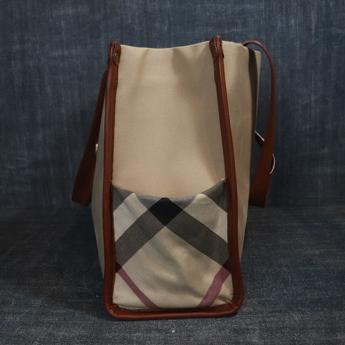 1 иен старт Burberry London A4 возможно большая сумка noba проверка PVC Burberry London 1 старт 