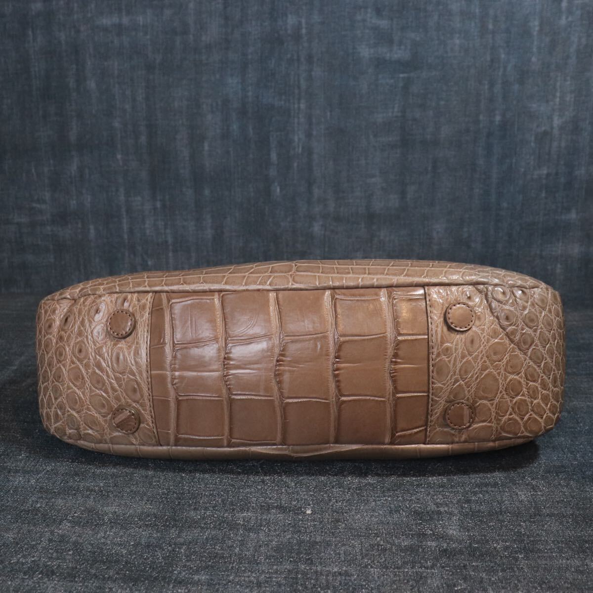 １円スタート クロコダイル JRA センター取 マット加工 ベージュ ハンドバッグ genuine crocodile エキゾチックレザー 1スタ ワニ革