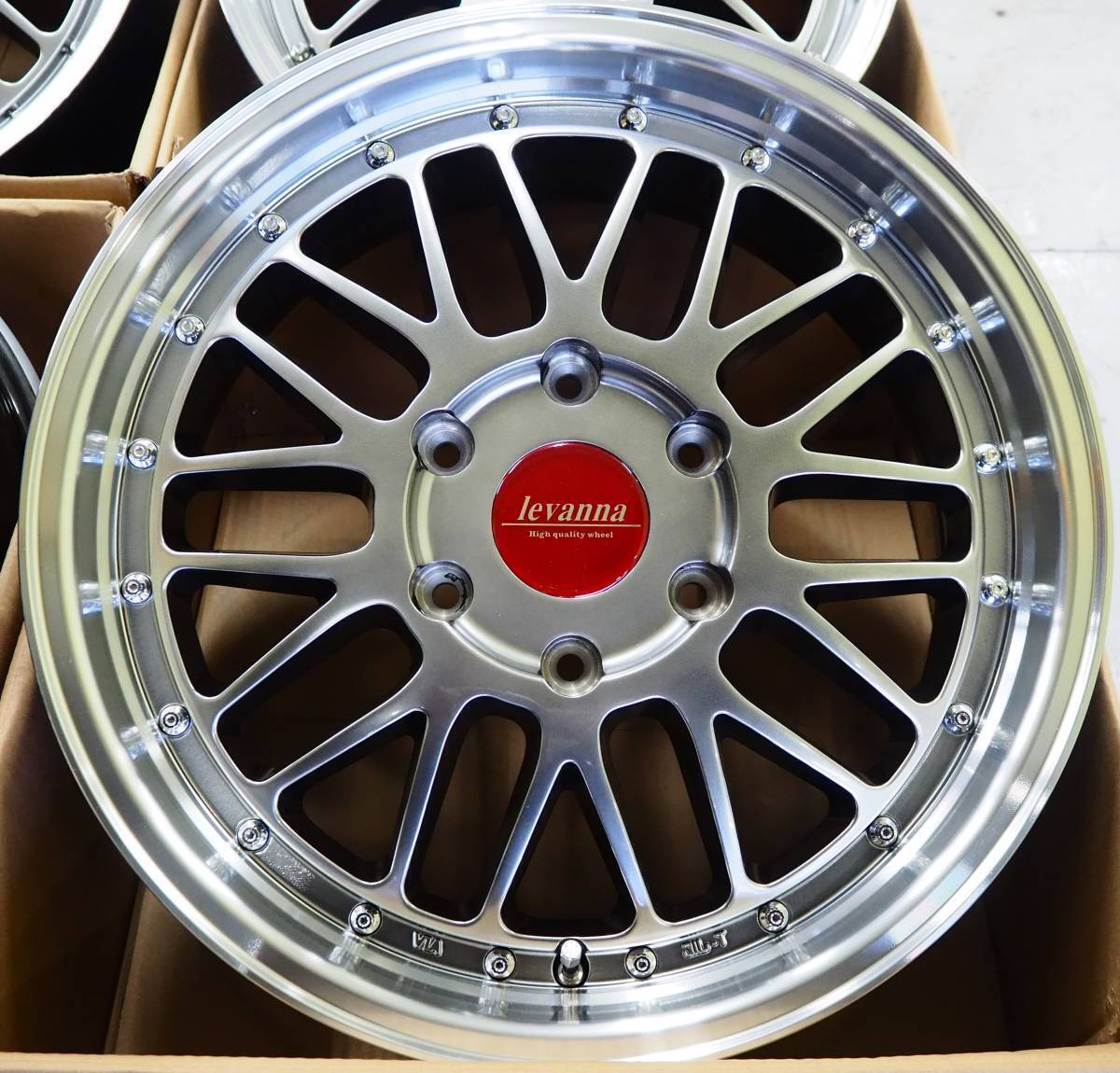  глубокий обод сетка levanna V10LTH 18inch 7.0J 6H139.7+38 HBK Yokohama AVIDen Vigor 225/50R18 Hiace Regius 