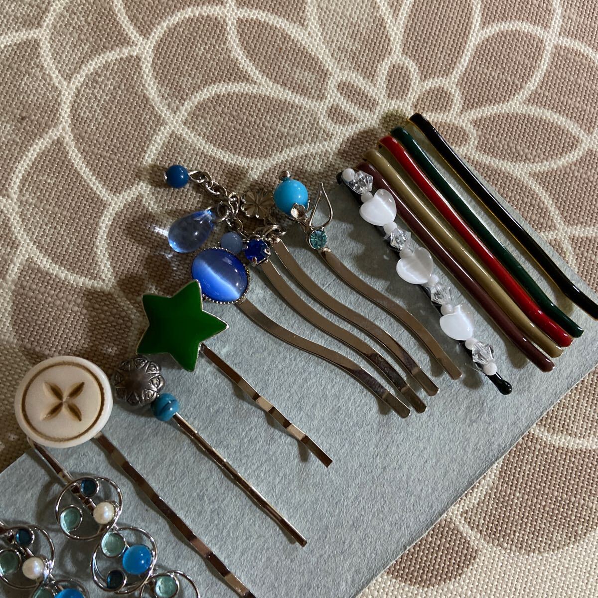 ヘアピン　　１９　ブルー　星　ビーズ ヘアアクセサリー_画像6