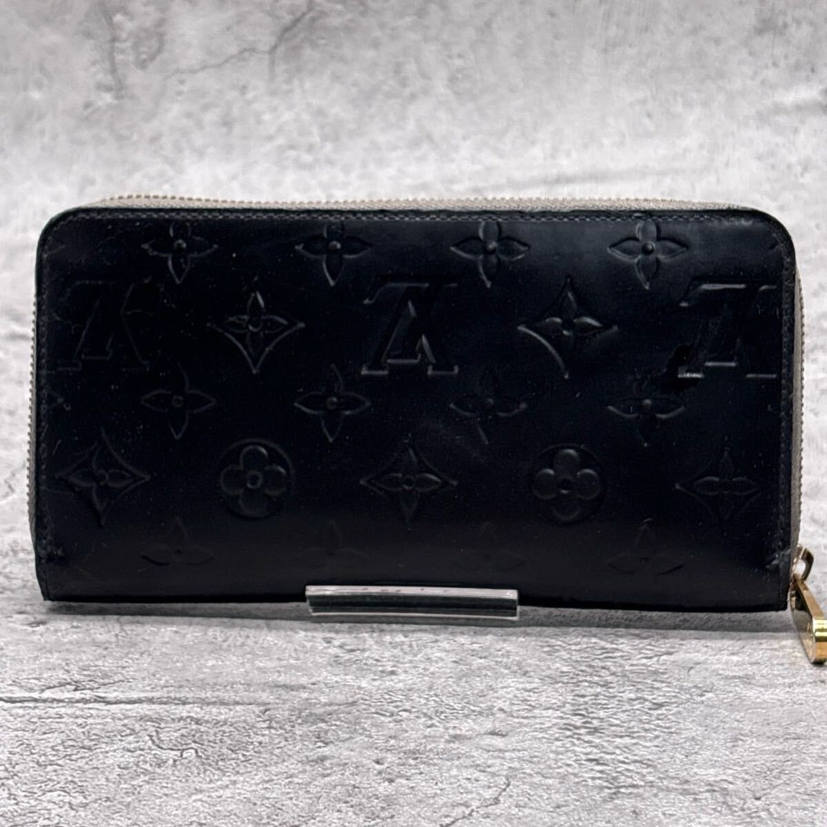 美品 LOUIS VUITTON ルイヴィトン モノグラム 長(zhǎng)財(cái)布 ジッピーウォレット ラウンドファスナー レザー 本革 ブラック 黒 ゴールド金具