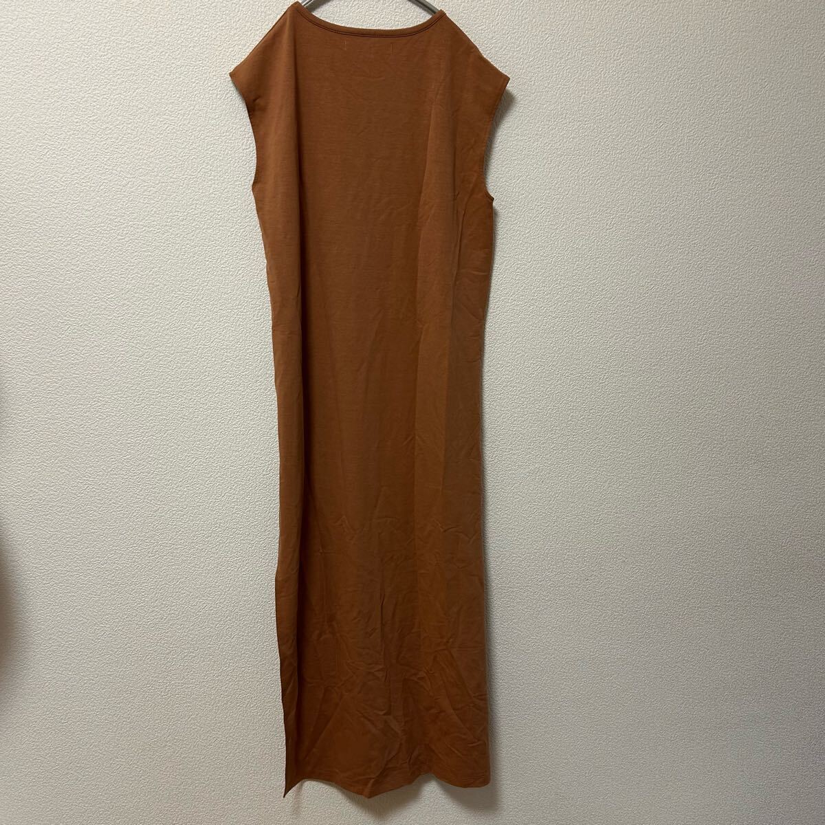 送料無料 匿名配送 新品 Babylone バビロン サイドスリット入り カットソーワンピース_画像7