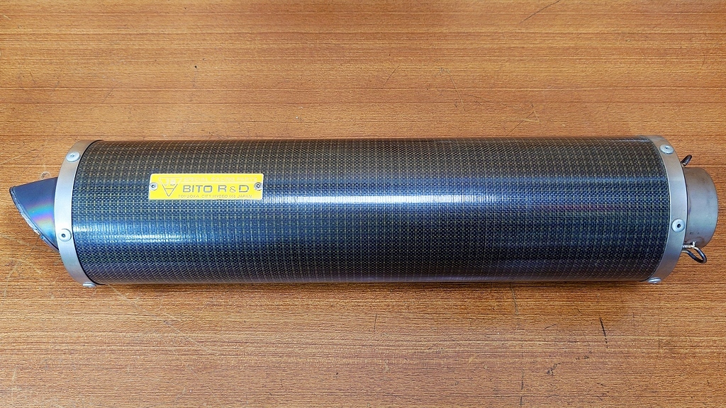 【中古】BITO R&D／ビトーR&D カーボンケプラー　ストレートサイレンサー　廃番品　差し込み徑??約６４Φ