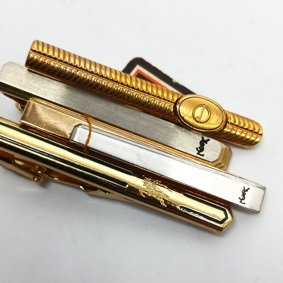 【現(xiàn)狀品】 dunhill イブサンローラン ディオール バーバリー 他 ブランドタイピン ネクタイピン カフス ピンズ まとめ売り セット