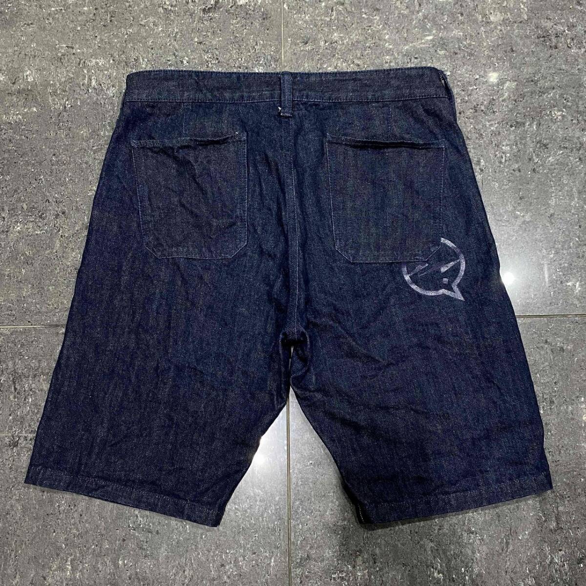 DENIM BY VANQUISH ＆ FRAGMENT DENIM SHORT SIZE-34 VFP6012 デニムバイバンキッシュアンドフラグメント デニムショーツ ショートパンツ_画像1
