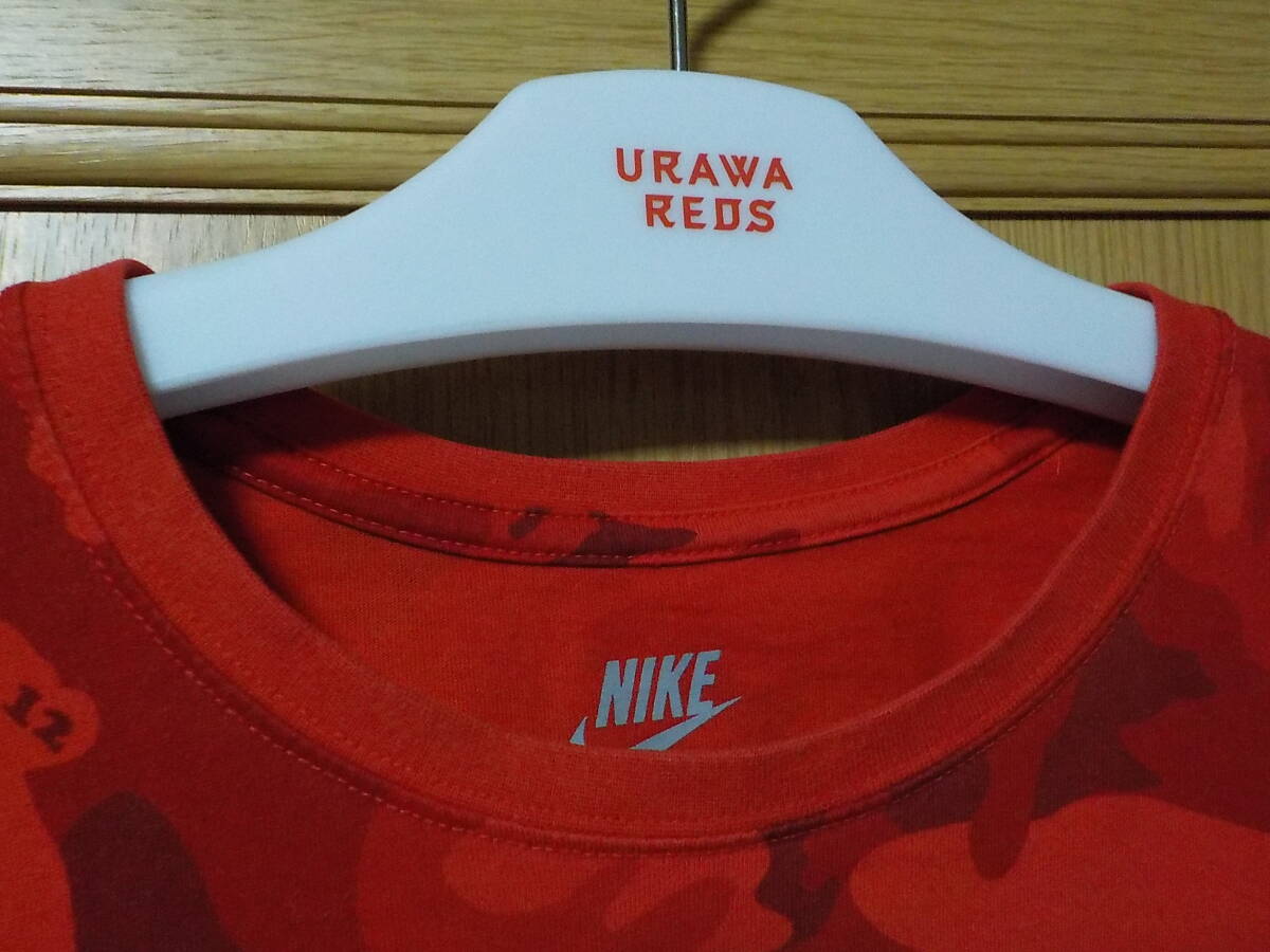 USED【即決 送料無料】NIKE正規(guī)品 浦和レッズ 2014 URAWA CAMO Tシャツ XL Jリーグ サッカー 移動著 応援 ユニフォーム 643-5