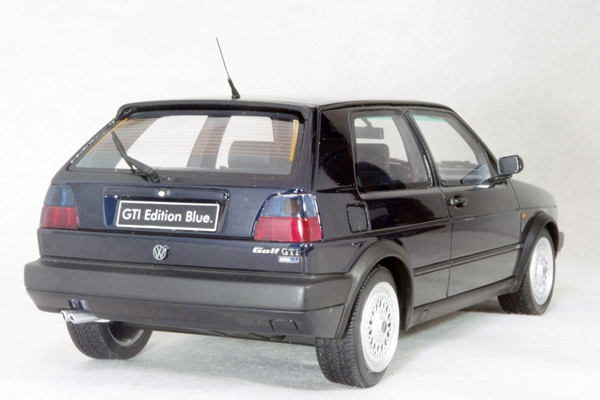 ● 1/18 フォルクス ワーゲン 〓 ゴルフ 2 GTI / 1991年 ムーンライト ブルー 〓 Volkswagen