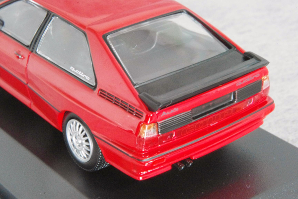 ● 1/43 アウディ 〓 クワトロ / 1981年 レッド 〓 Audi MINICHAMPS