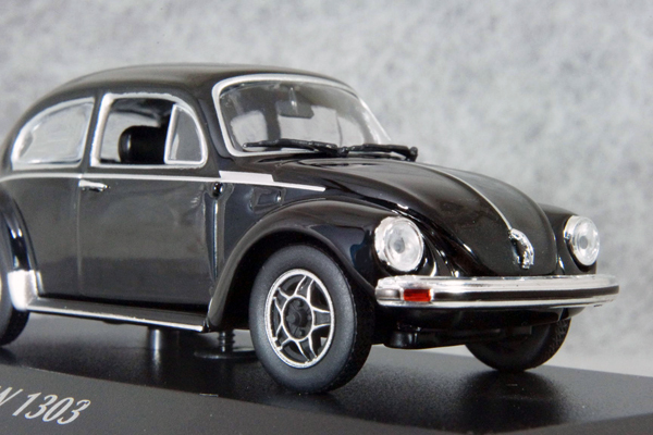 ● 1/43 フォルクスワーゲン 〓 ビートル 1303 S /1974年 ブラック 〓 Volkswagen MINICHAMPS VW