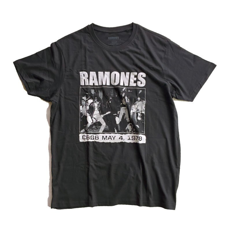 新品 RAMONES ラモーンズ Tシャツ CBGB 1978 フォトプリント L ロックオフ ROCKOFF バンドt_画像1
