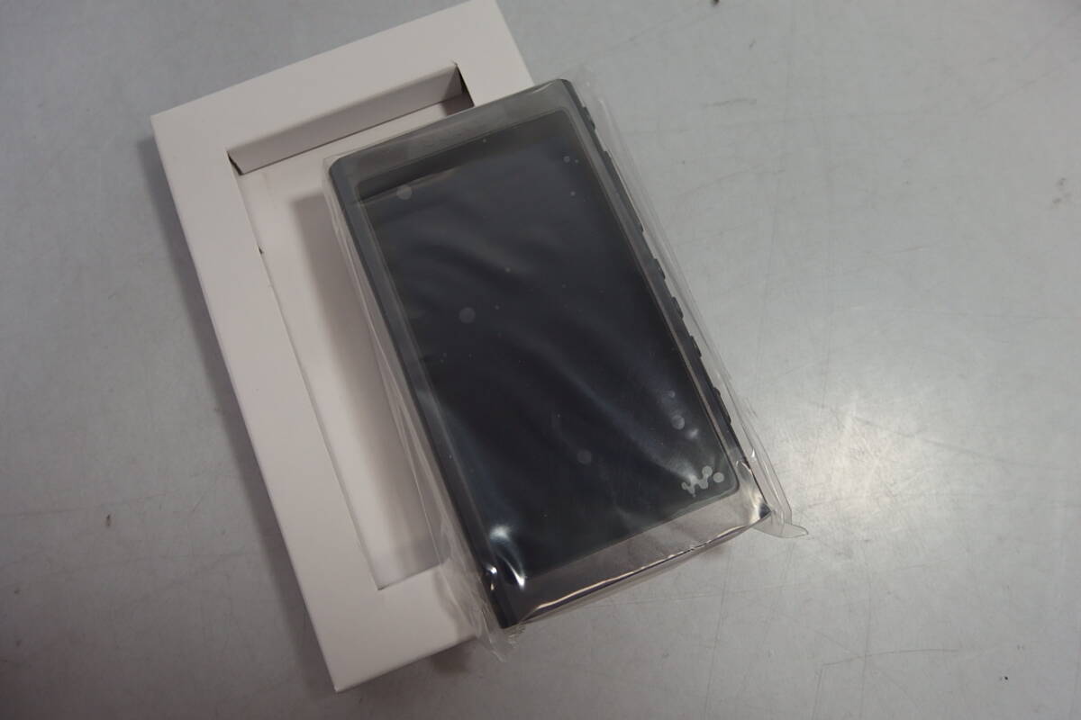 ◆未使用 SONY(ソニー) ハイレゾ/ノイズキャンセル/リニア ウォークマン 16GB NW-A55HN B(ブラック) ヘッドホン付 Bluetooth/microSD