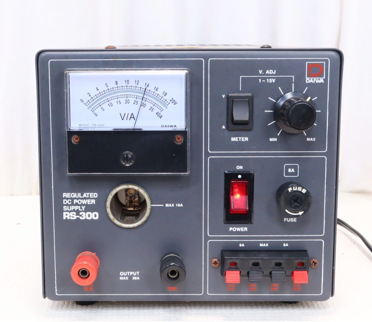 DAIWA RS-300 стабилизированный источник питания 1V~15V 30A