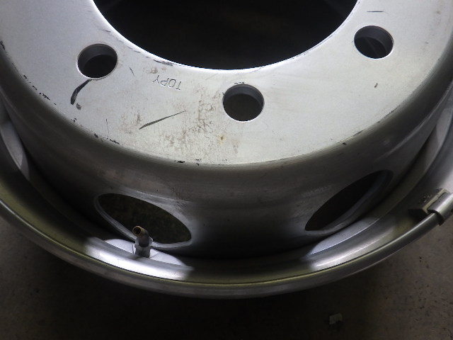 r3115-72 ★ 中古 スチール制 ホイール 19.5×6.75 ISO方式 8穴 3A-0 トラック 低床 大型