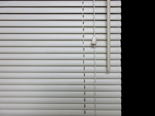 ■vk424■即決◇ブラインド リンクス3 PVC BLIND 176×183cm アイボリー　※発送要相談　※在庫(kù)有【シンオク】【引取限定】