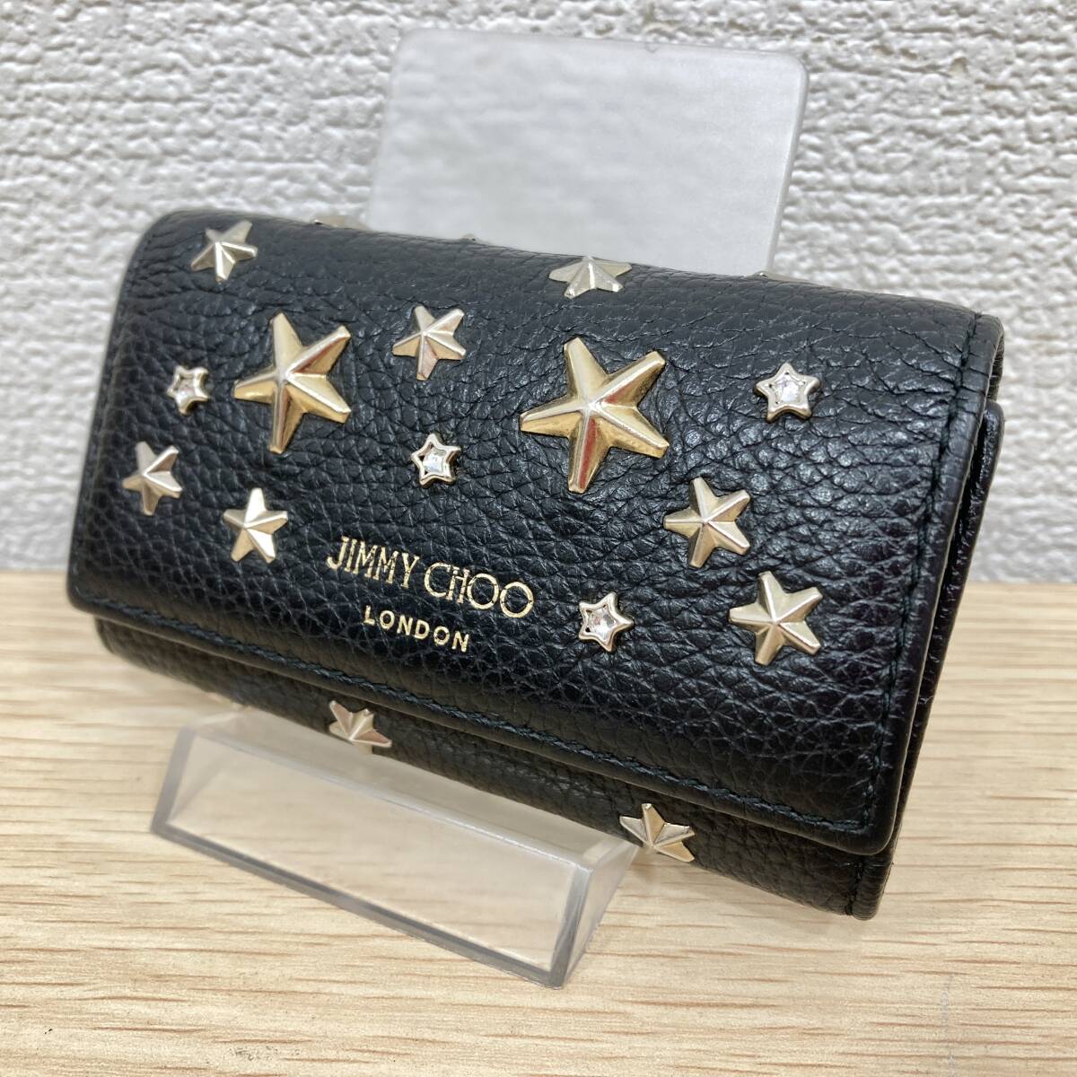 JIMMY CHOU Jimmy Choo чехол для ключей Star заклепки чёрная кожа кольцо для ключей 