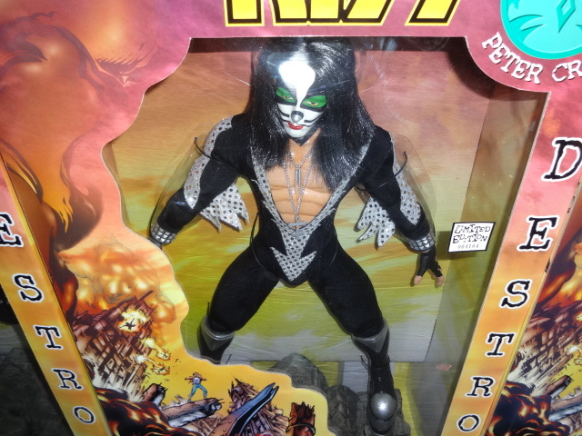 KISS ビッグフィギュア 約75cm ロック 音楽 ジーンシモンズ ピータークリス ポールスタンリー エースフレーリー 未開封 未使用品 綺麗です