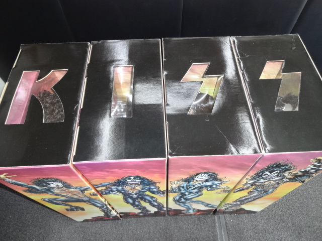 KISS ビッグフィギュア 約75cm ロック 音楽 ジーンシモンズ ピータークリス ポールスタンリー エースフレーリー 未開封 未使用品 綺麗です