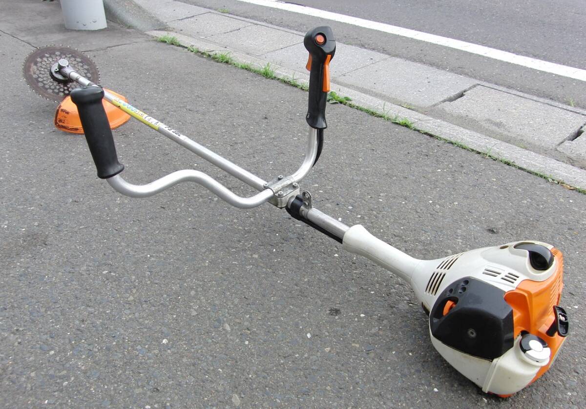 1,000円から? STIHL /スチール 27cc 2-MIXエンジン搭載機(jī) FS56C-E 刈払い機(jī)