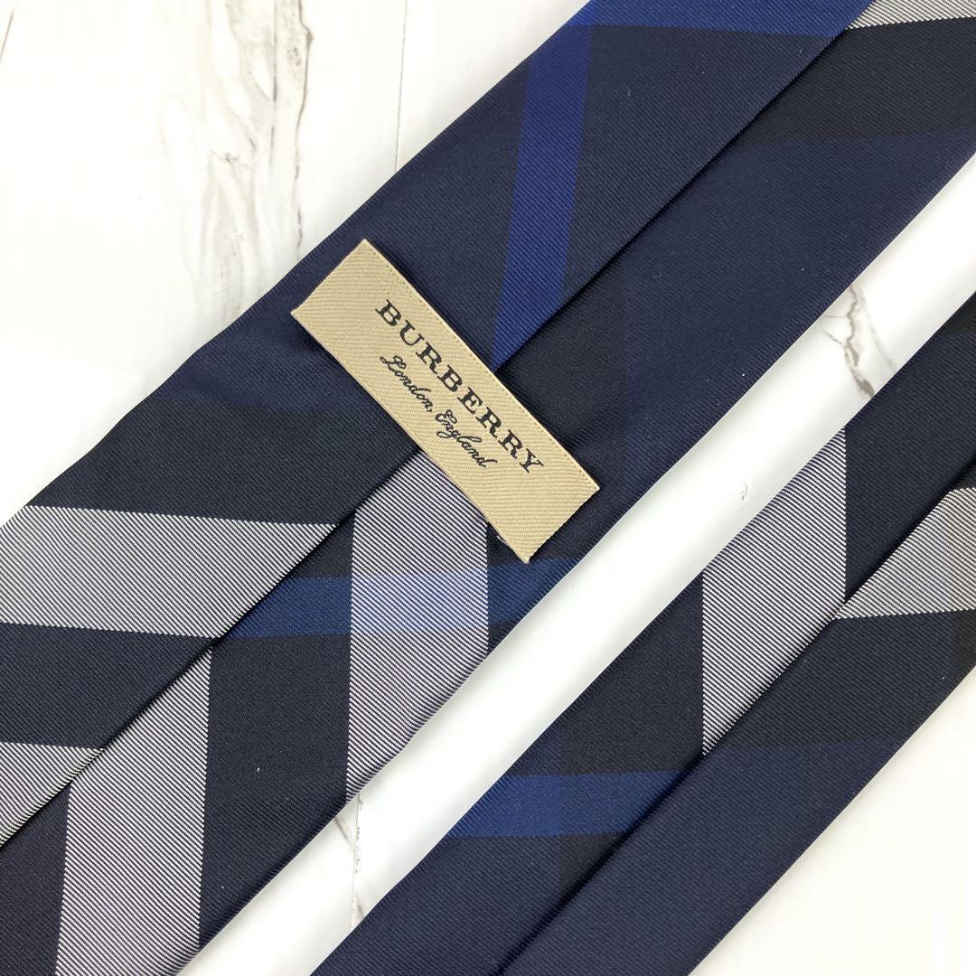 現行品 バーバリー ネクタイ ノバチェック メガチェック カーキ 未使用級 BURBERRY バーバリー ネクタイ ノバチェック メガ