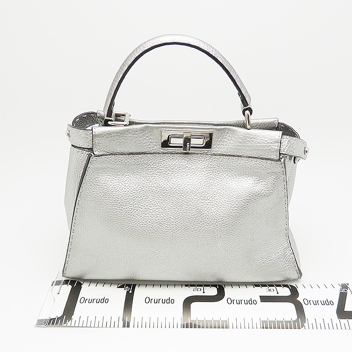 フェンディ ピーカブー ミディアム FENDI メタリック シルバー ハンドバッグ 逸品質(zhì)屋 尼崎