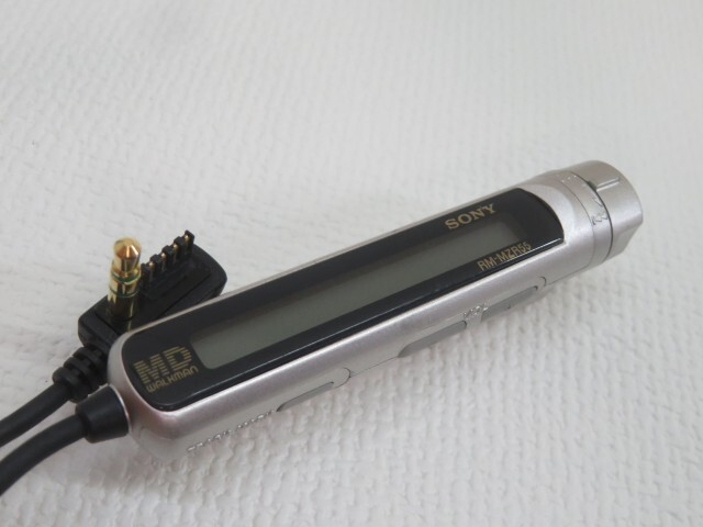 ★SONY MZ-R50 ポータブルMDレコーダー WALKMAN 録音/再生/REC ソニー ウォークマン リモコン/アダプター付 MDLP非対応 動作品 19249① A★