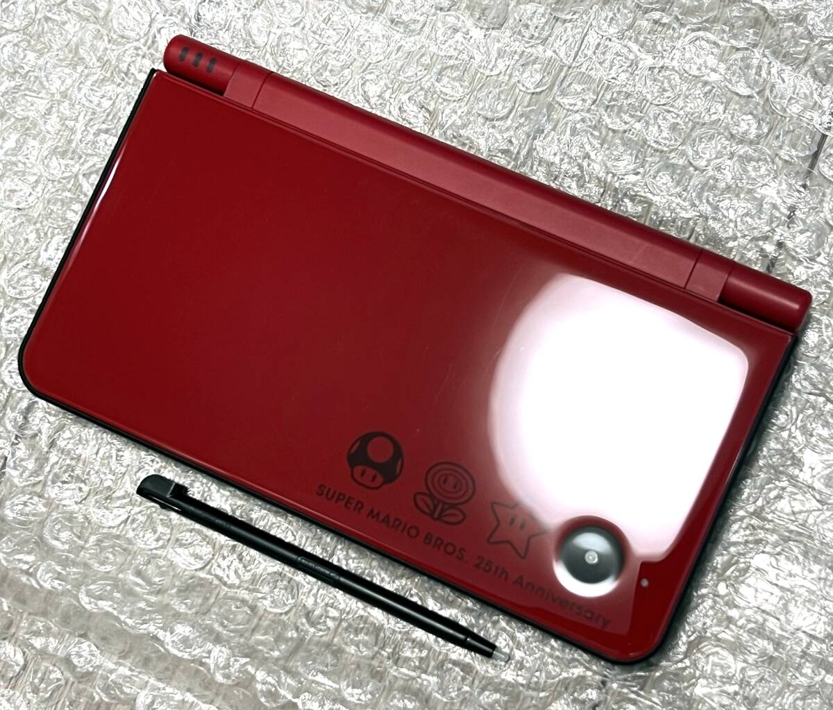 〈狀態(tài)良好?動(dòng)作確認(rèn)済み〉NDS ニンテンドーDSiLL 本體 UTL-001 スーパーマリオ 25周年 レッド 任天堂 NINTENDO XL SUPER MARIO