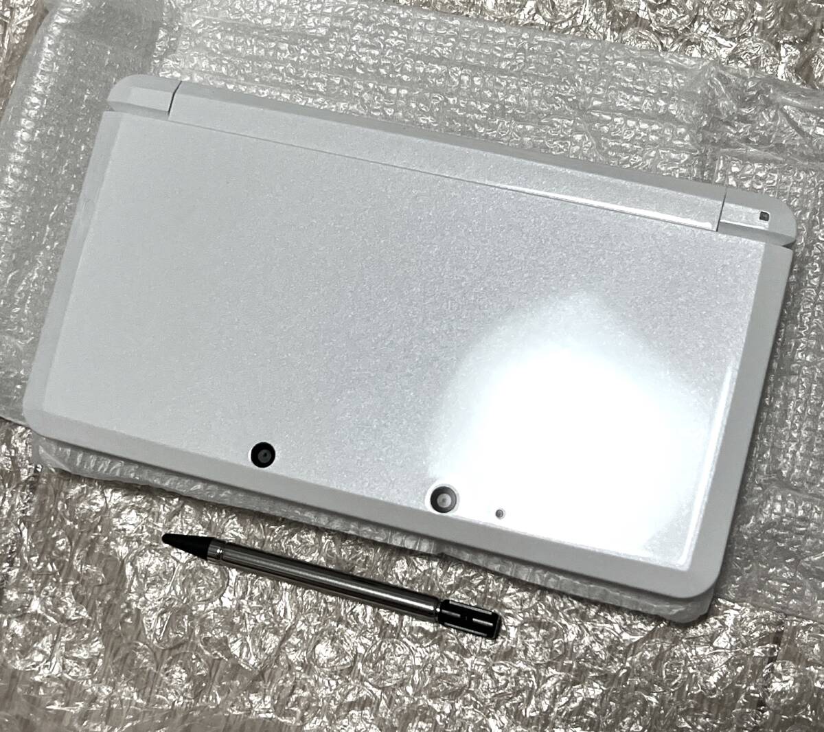 〈新品未使用〉ニンテンドー3DS 本體 ピュアホワイト NINTENDO 3DS CTR-001 ICE WHITE