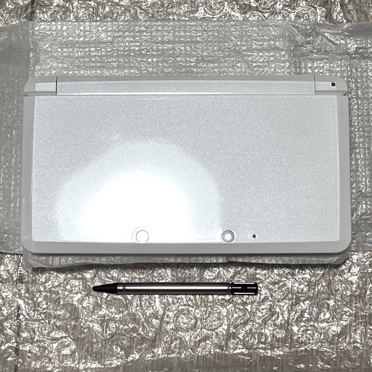 〈新品未使用〉ニンテンドー3DS 本體 ピュアホワイト NINTENDO 3DS CTR-001 ICE WHITE