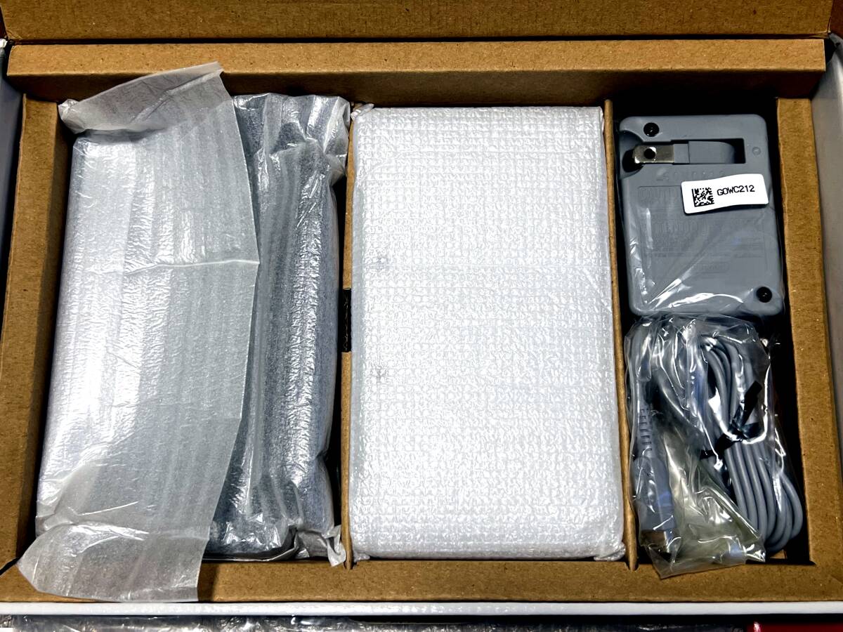 〈新品未使用〉ニンテンドー3DS 本體 ピュアホワイト NINTENDO 3DS CTR-001 ICE WHITE
