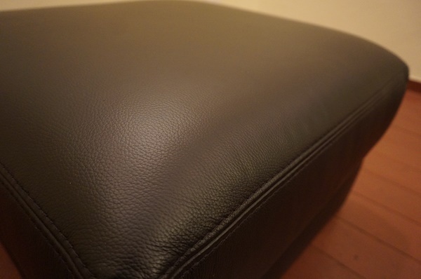 ドイツ KELVIN GIOLMANI ケルヴィンジョルマーニ 高級(jí) ハイクラス 総本革 ソファ オットマン スツール/北歐 cassina arflex karimoku actus