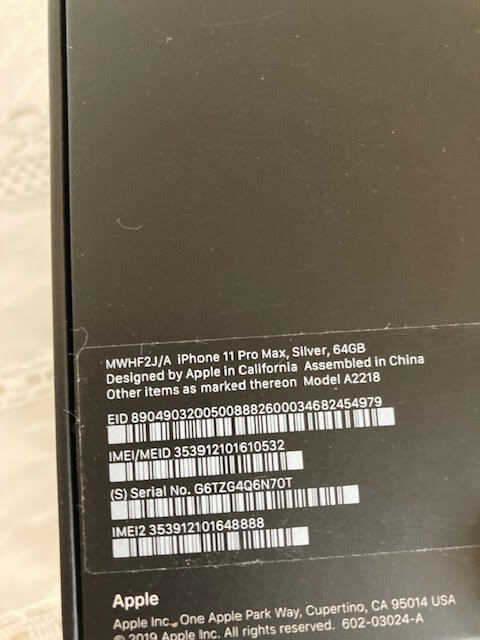 iPhone 11 Pro. принадлежности * в коробке 