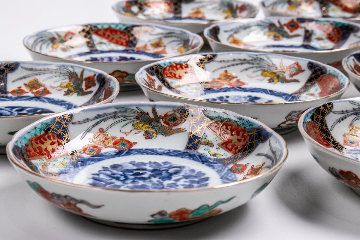 [...] старый Imari фарфор с золотой росписью .. феникс документ 4 размер тарелка 10 покупатель Meiji времена E2000A1 продажа по отдельности возможность антиквариат старый . Tang предмет чайная посуда Япония кулинария стоимость .. камень 