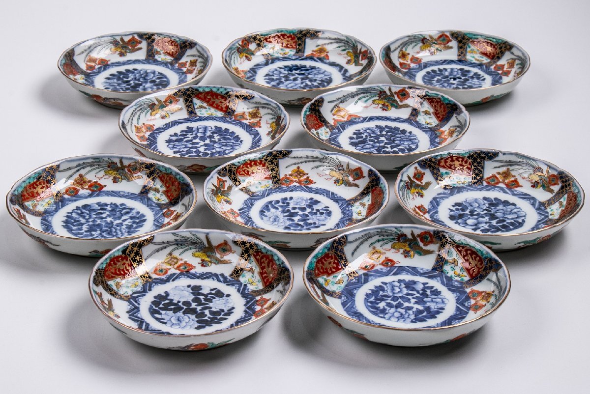 [...] старый Imari фарфор с золотой росписью .. феникс документ 4 размер тарелка 10 покупатель Meiji времена E2000A1 продажа по отдельности возможность антиквариат старый . Tang предмет чайная посуда Япония кулинария стоимость .. камень 